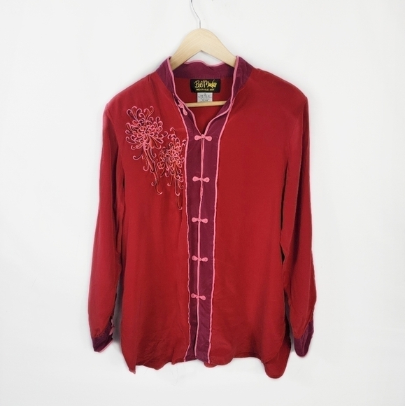 Medium Bob Mackie Vintage 100% silk Chinese knots blouse - Picture 1 of 8